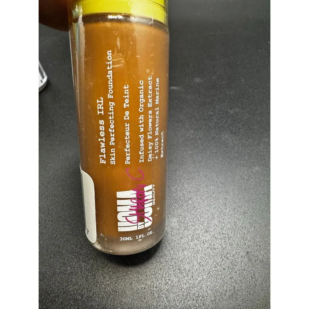 UOMA Flawless In Real Life Foundation Bronze Venus-SEALED